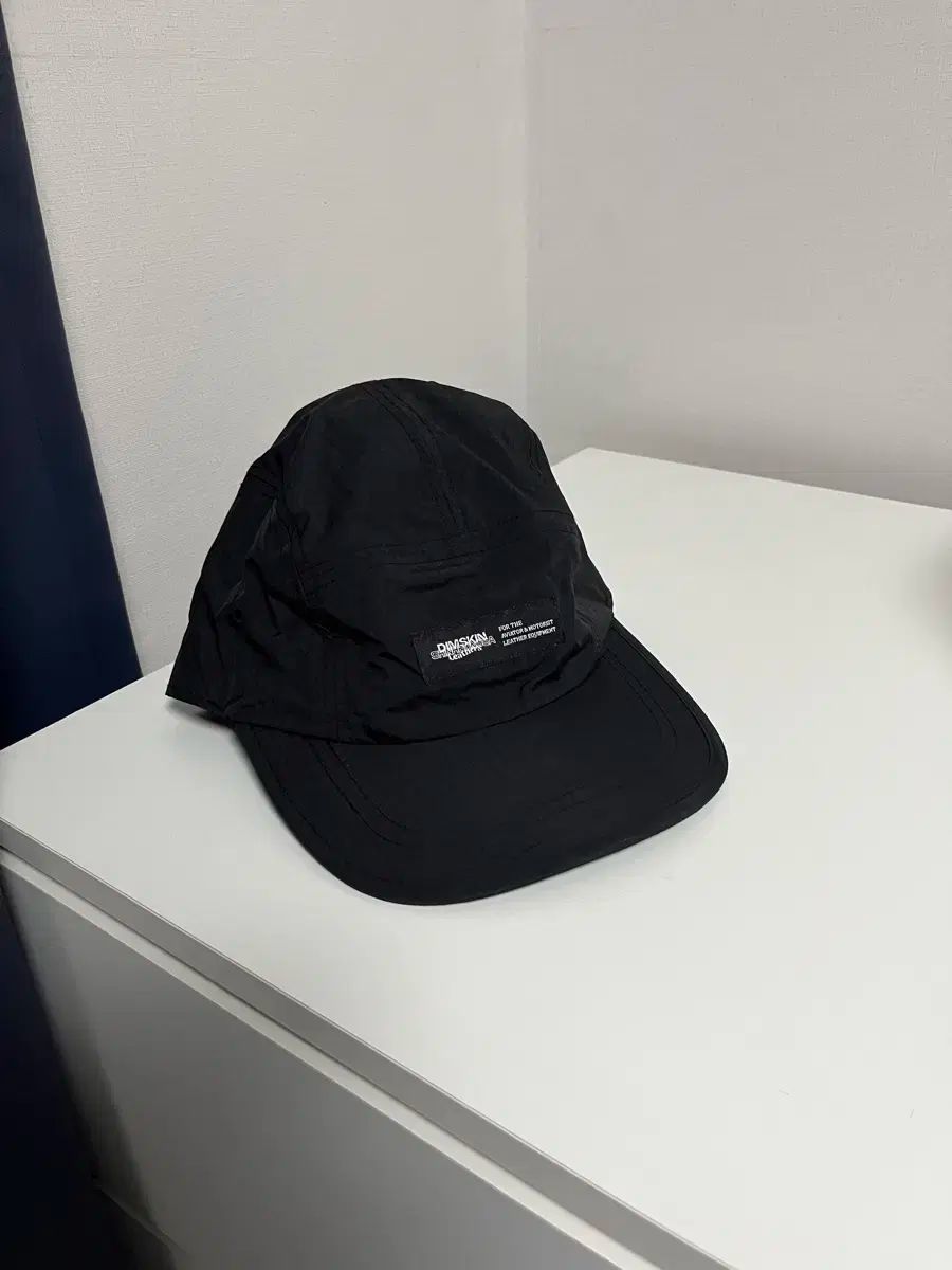 【雷市場（ポンジャン）商品韓国直送】 ） 薄暗い肌 ロゴ キャンプキャップ