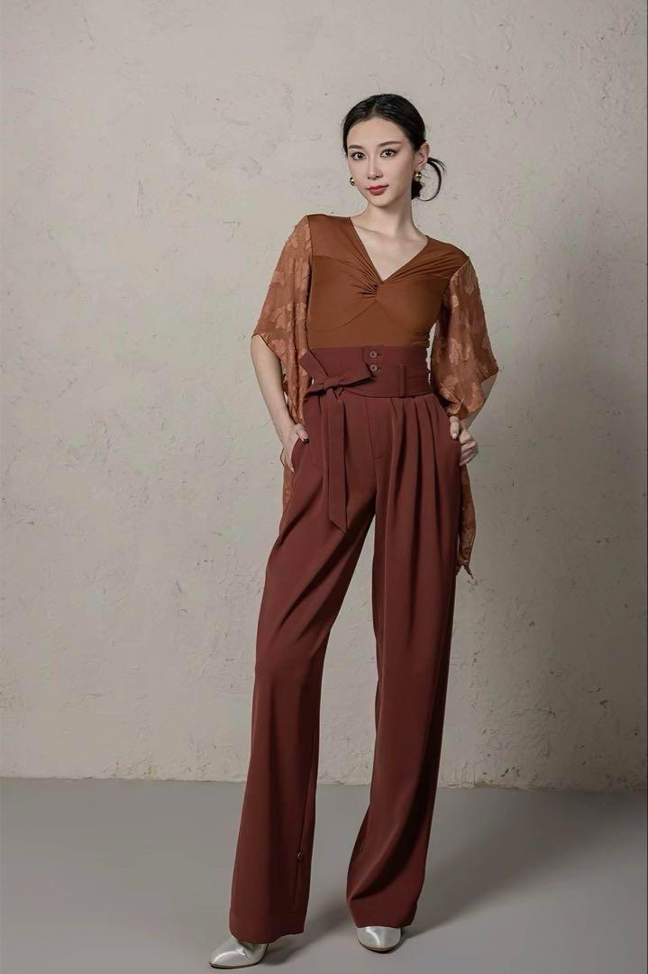 裾のボタンで2wayに使える綺麗めパンツ☆ダンス練習着♪