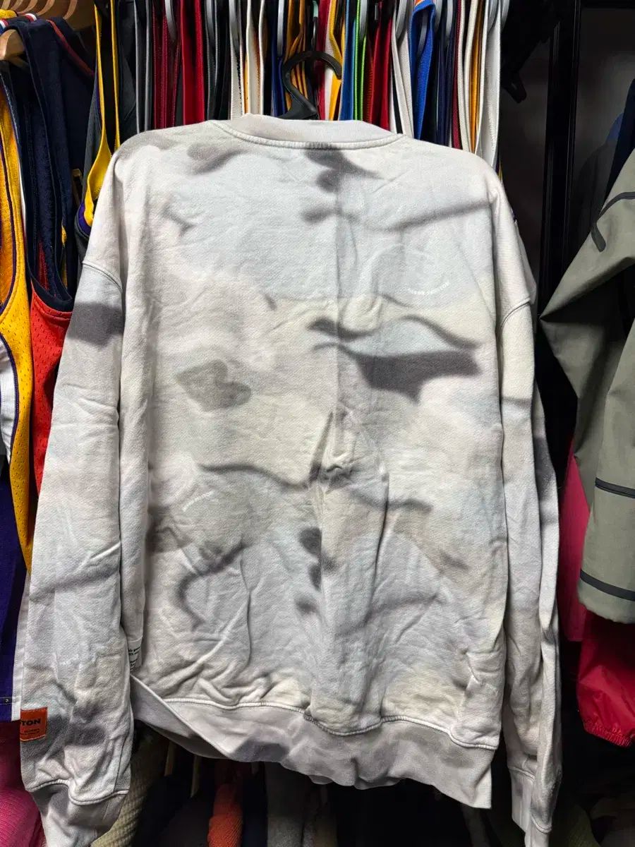 カモフラージュ スウェット