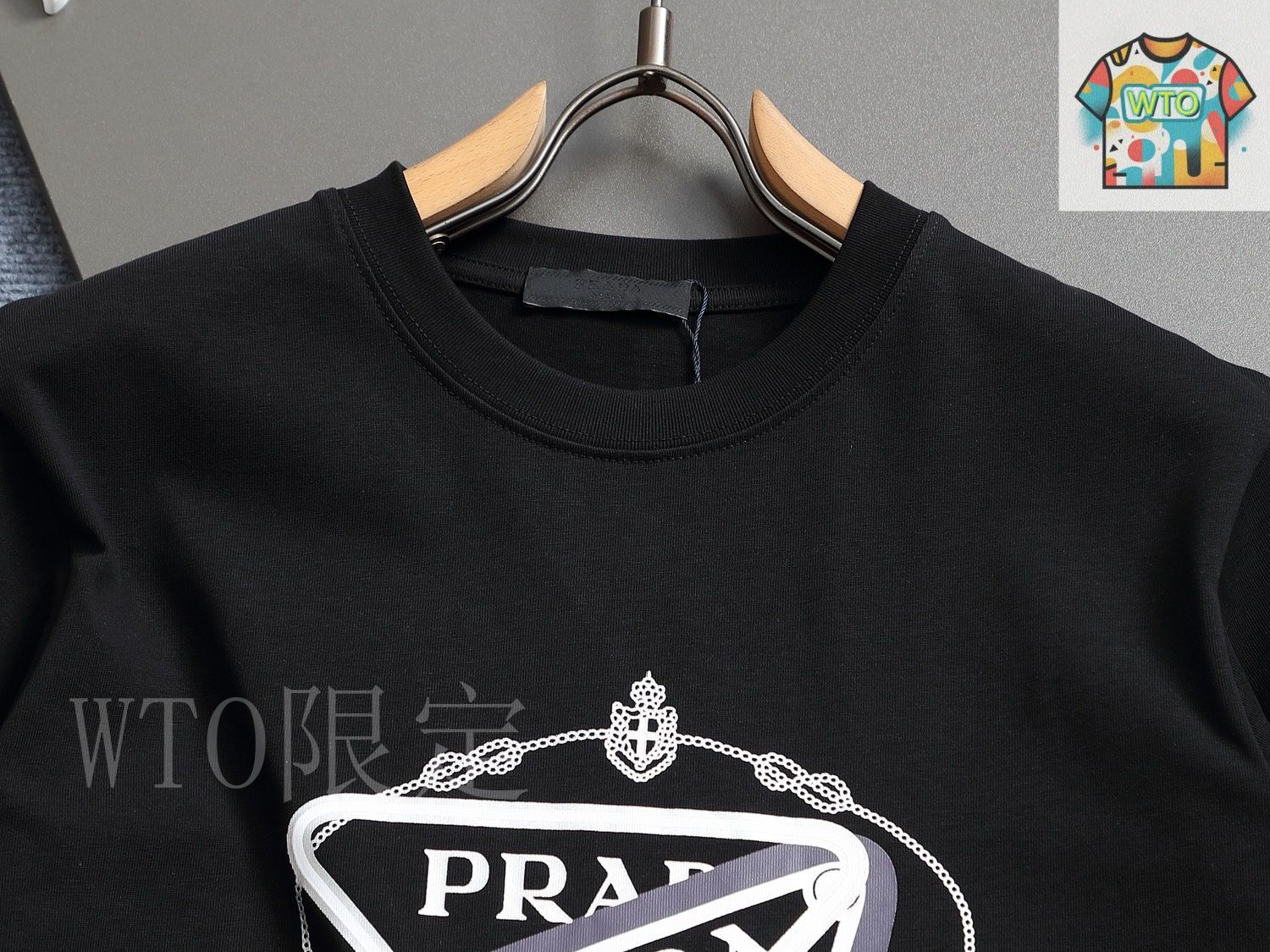 今日特価】PRADA 25ss 胸前プリントショート T - メルカリ