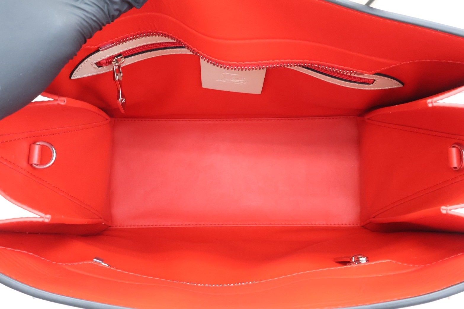 Christian Louboutin 赤 ハンドバッグ ショルダーストラップ Christian