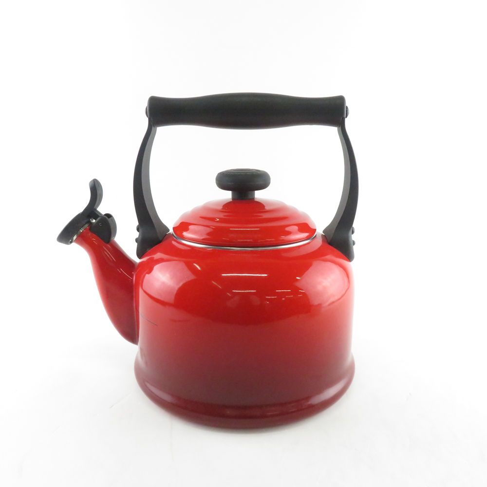 美品 Le Creuset ルクルーゼ トラディショナル ケトル ヤカン やかん 2.1L チェリー キッチン SU6462D - メルカリ