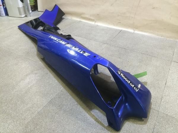 ZZR400に適合する｜シートカウル・テールカウルの商品一覧｜バイク