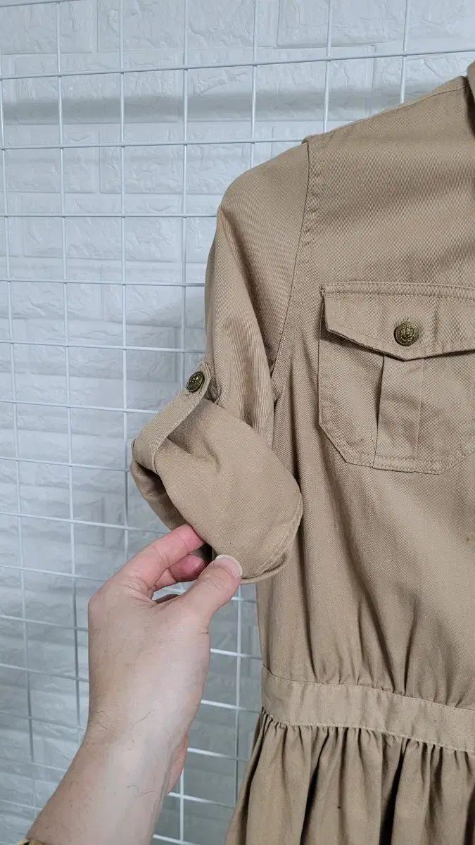 ゴールドボタン ロールアップの詳細