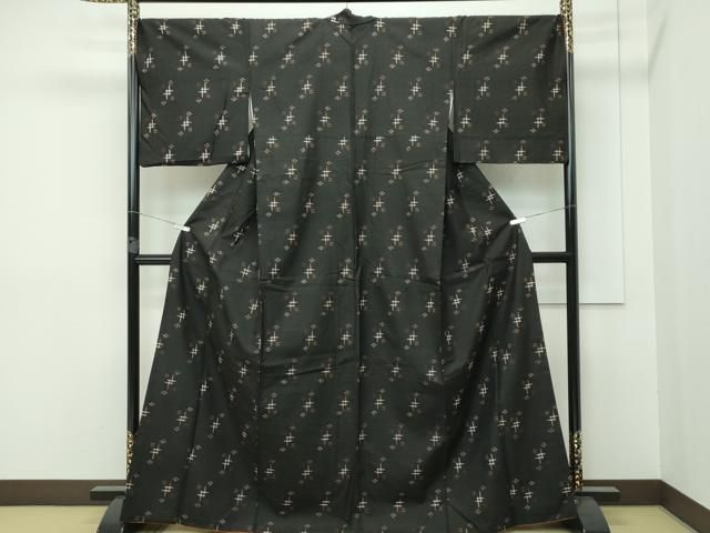 平和屋本店□極上 本場縞大島紬 反物 着尺 舞葉文 まさき織物謹製