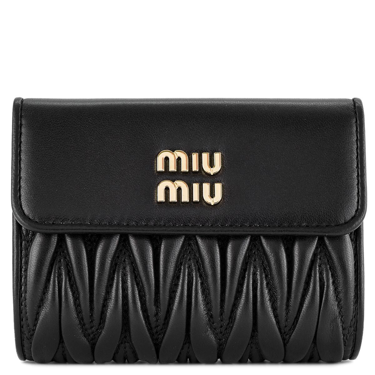 【大人気】ミュウミュウ　MIUMIU マトラッセ　ブラック　財布　ウォレット　黒