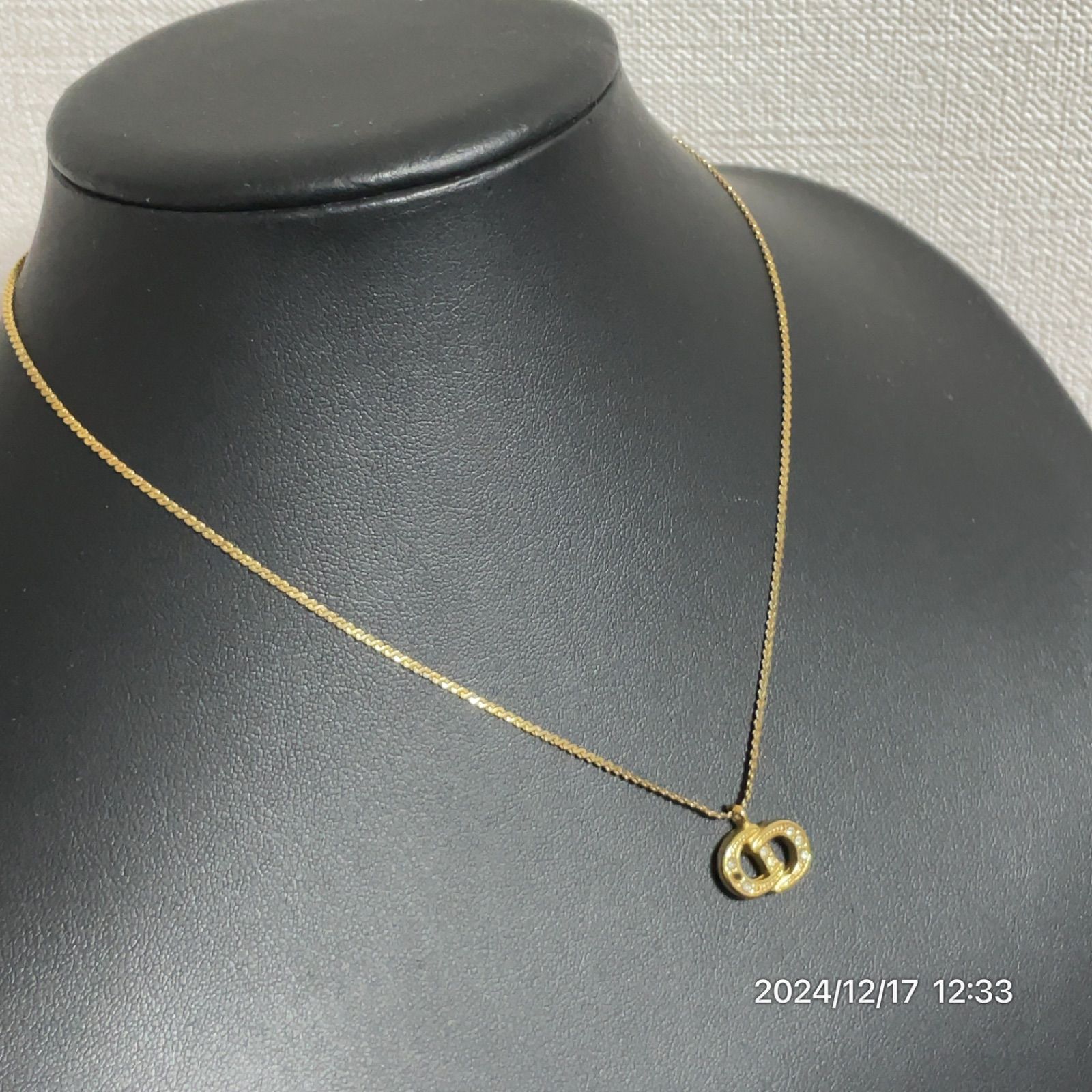 Dior CDラインストーンネックレス