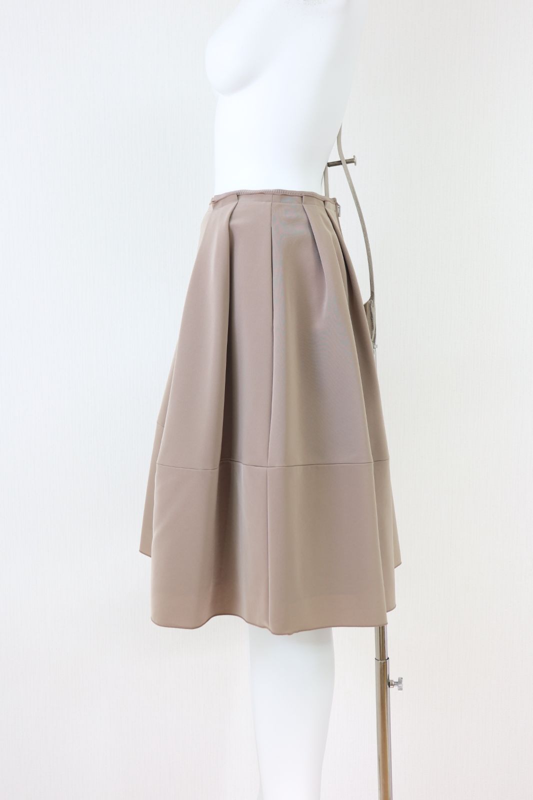 ♡美品♡ 希少 42 FOXEY バロン スカート ピスタチオ ♡美品♡ 希少 42 FOXEY バロン スカート ピスタチオ ♡美品