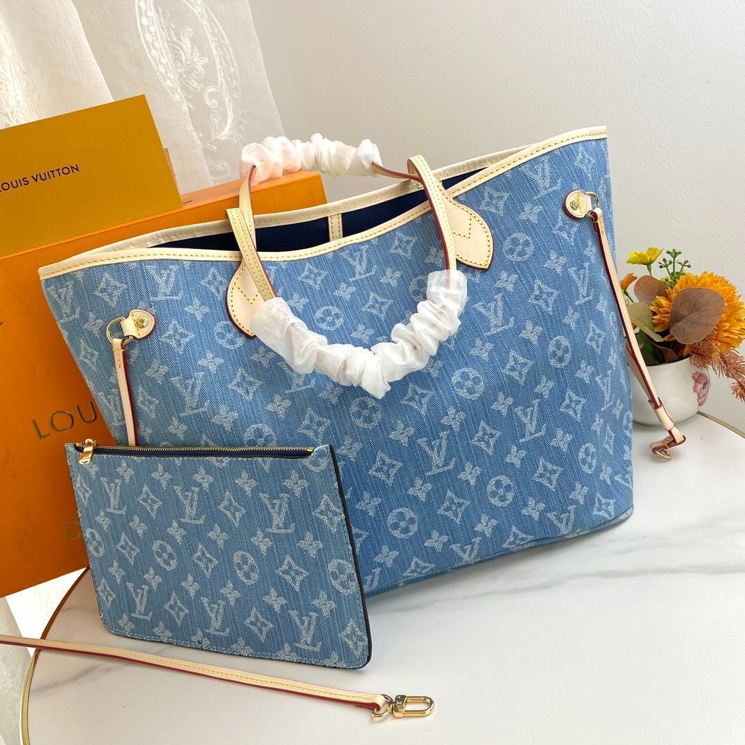 LV tote
