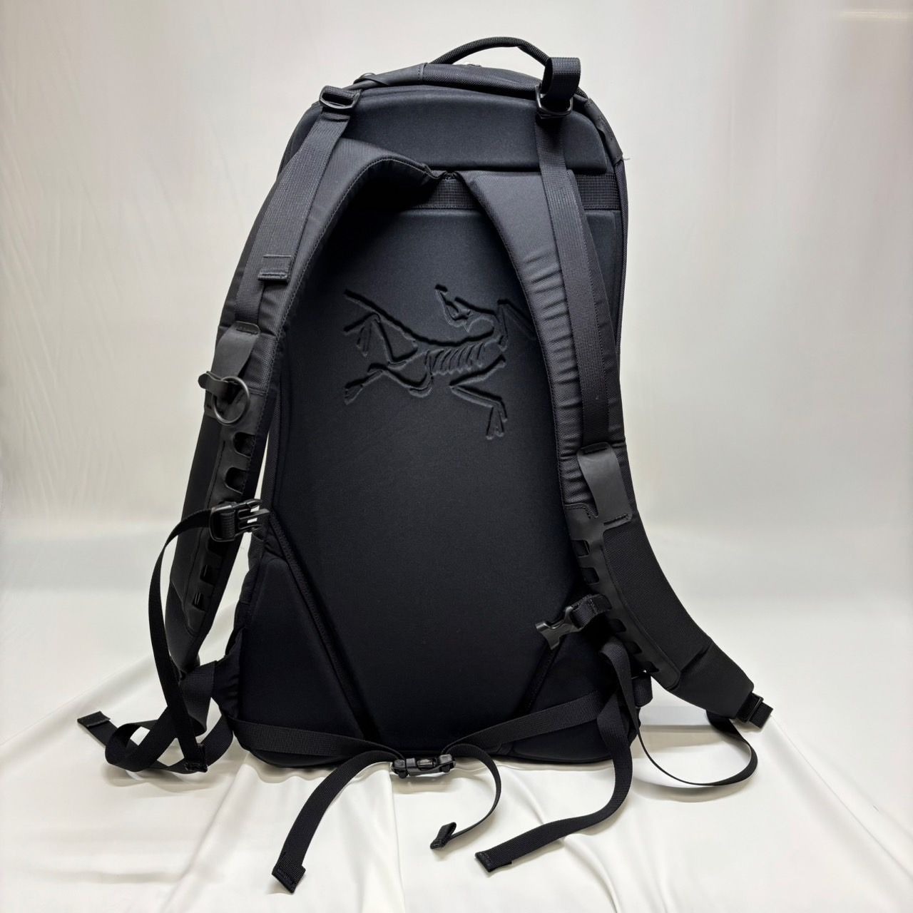 ☆【アークテリクス ARCTERYX】アロー22 バックパック ブラック