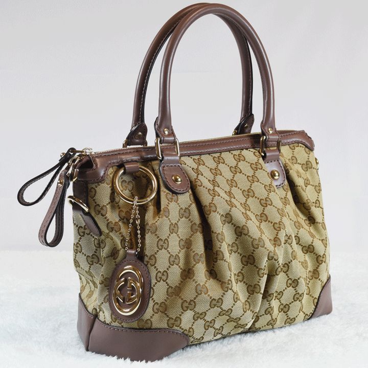 GUCCI グッチ GGキャンバス スーキー 247902 525040 レザー