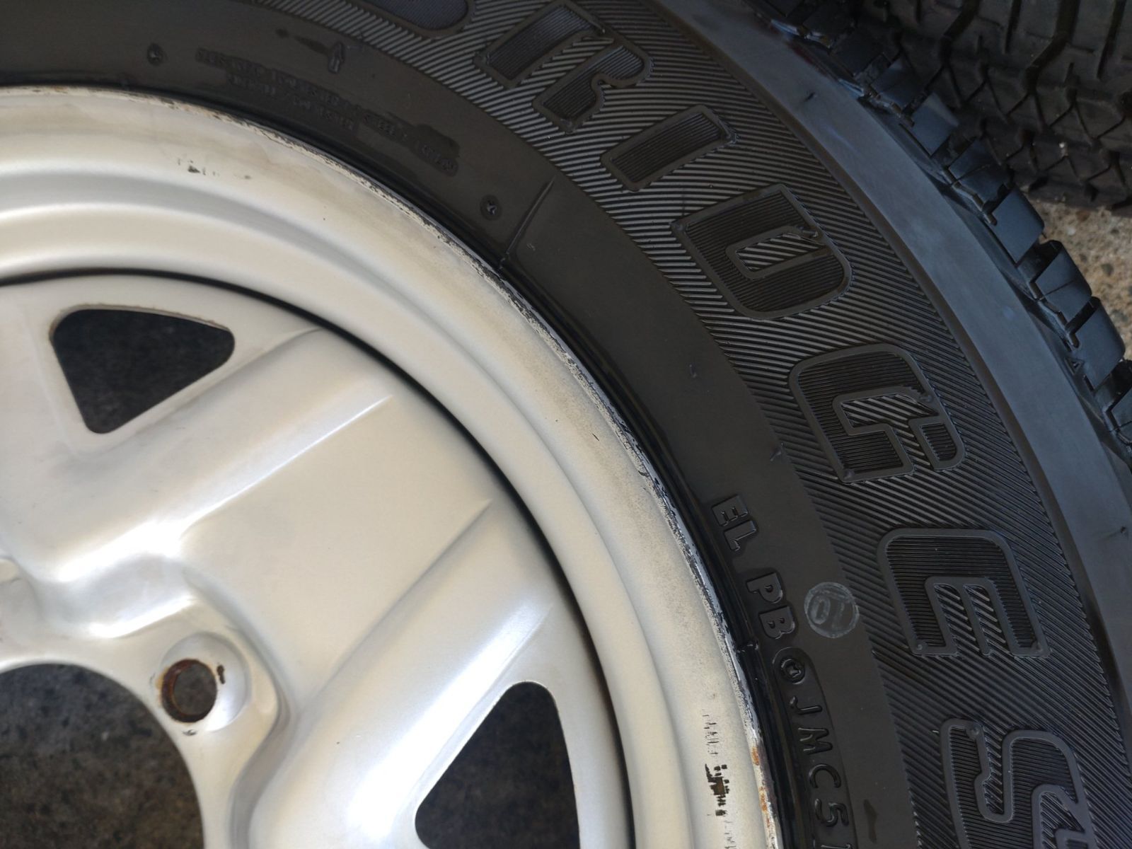 PCD139.7-5H ＆ブリヂストン