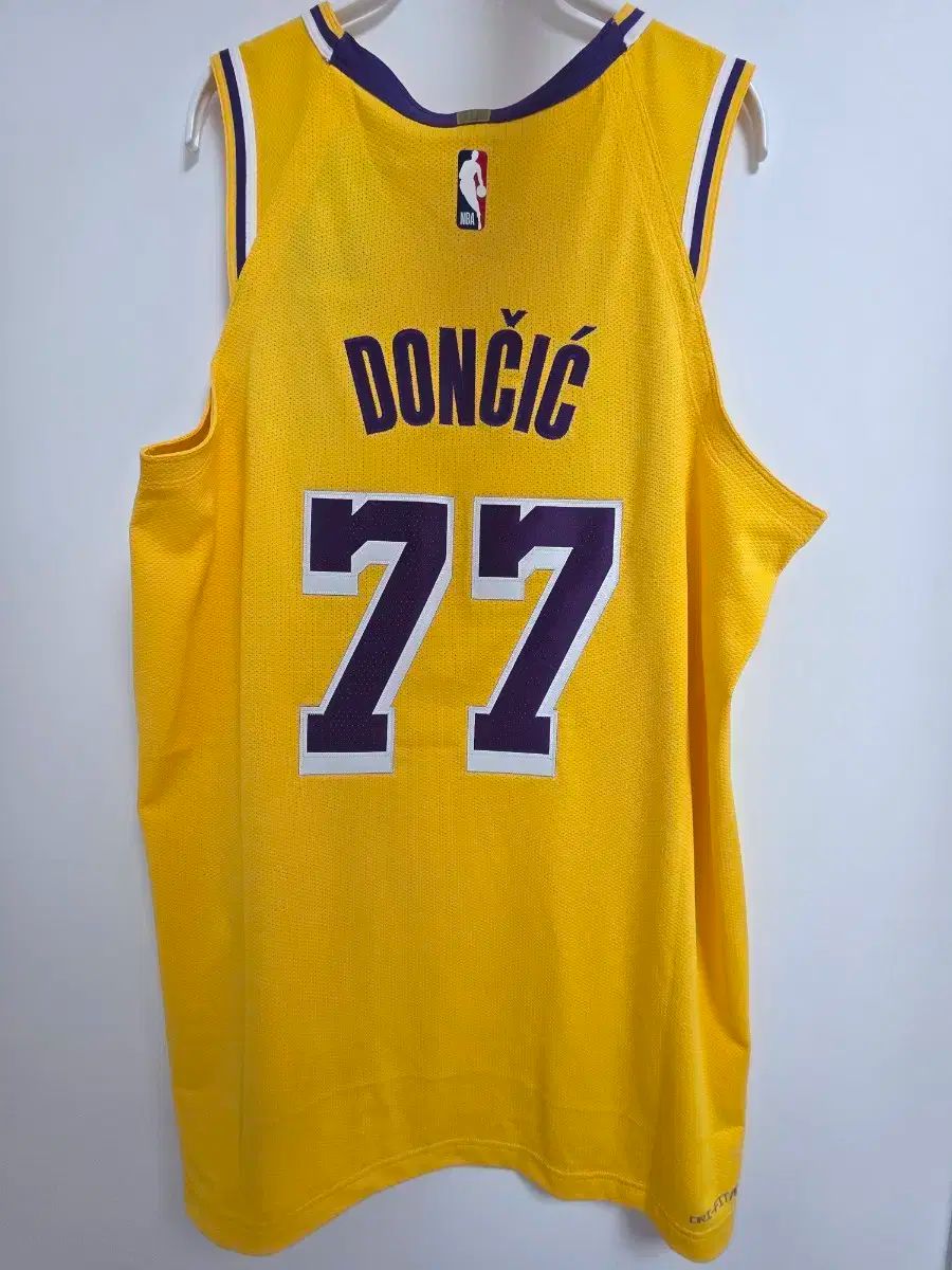 Lakers