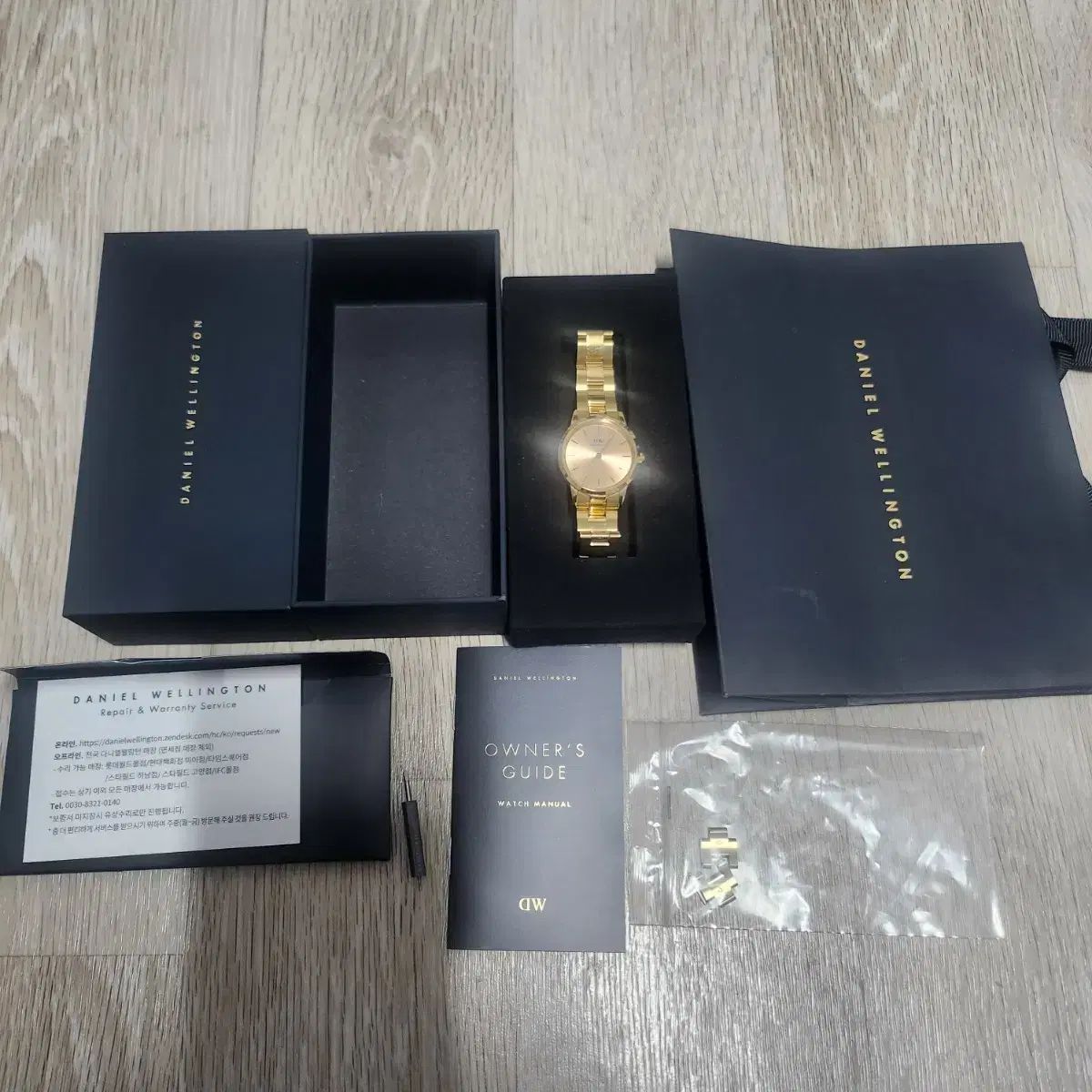 DANIEL WELLINGTON ダニエルウェリントン 女性用メタルウォッチ