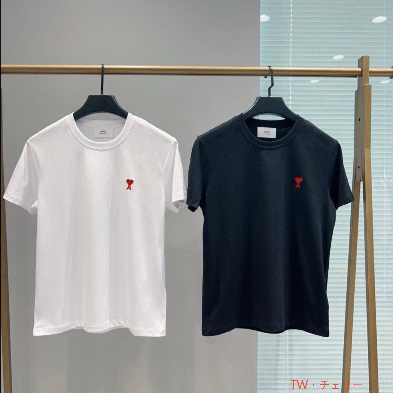 ami parisドハドハート刺繍入り ユニセックス半袖Tシャツ ami parisドハドハート刺繍入り ユニセックス半袖Tシャツ