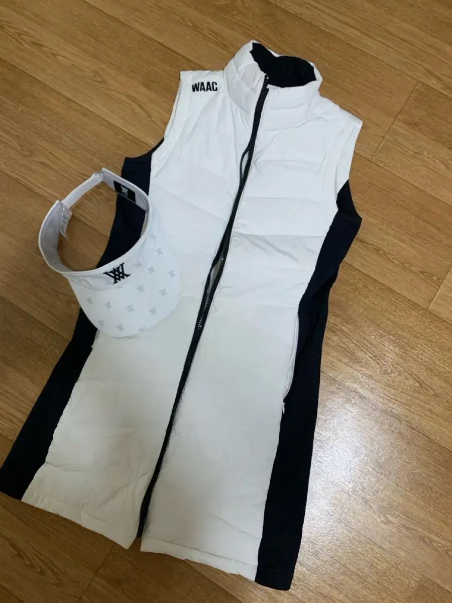 WAAC レディース グースダウン ベスト サイズ1 55 ほぼ