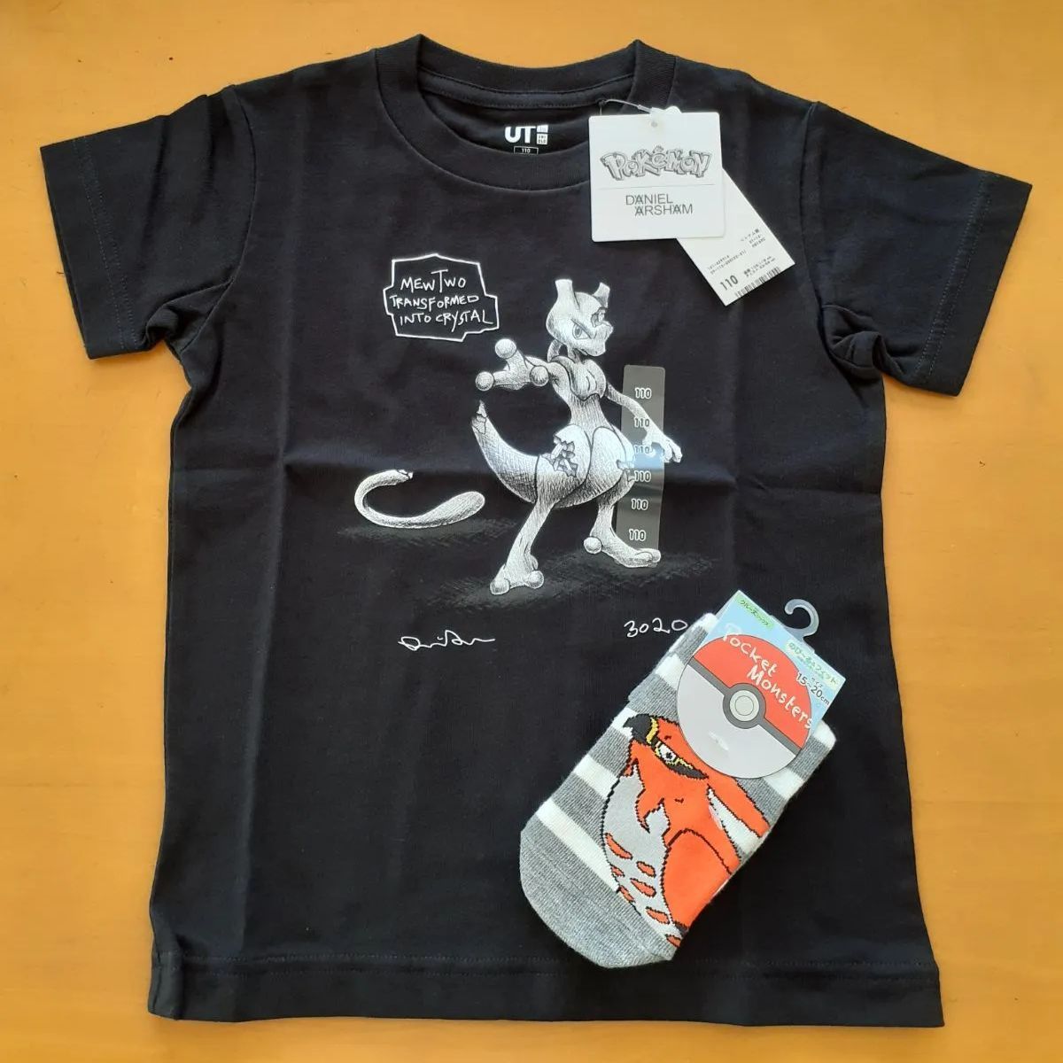 新品☆タグ付き ユニクロ☆ポケモン Tシャツ ミュウツー 黒 110cm +