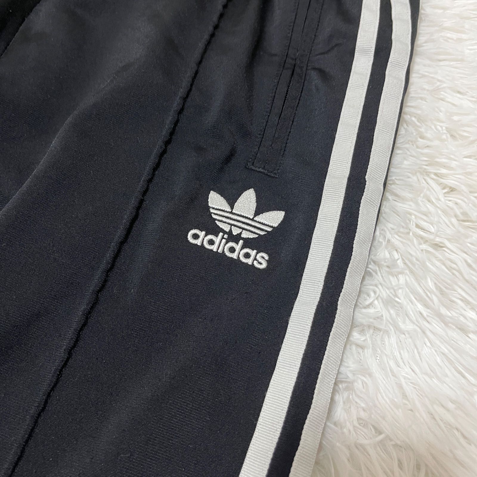 古着 adidas アディダス トラックパンツ ブラック スリーストライプス
