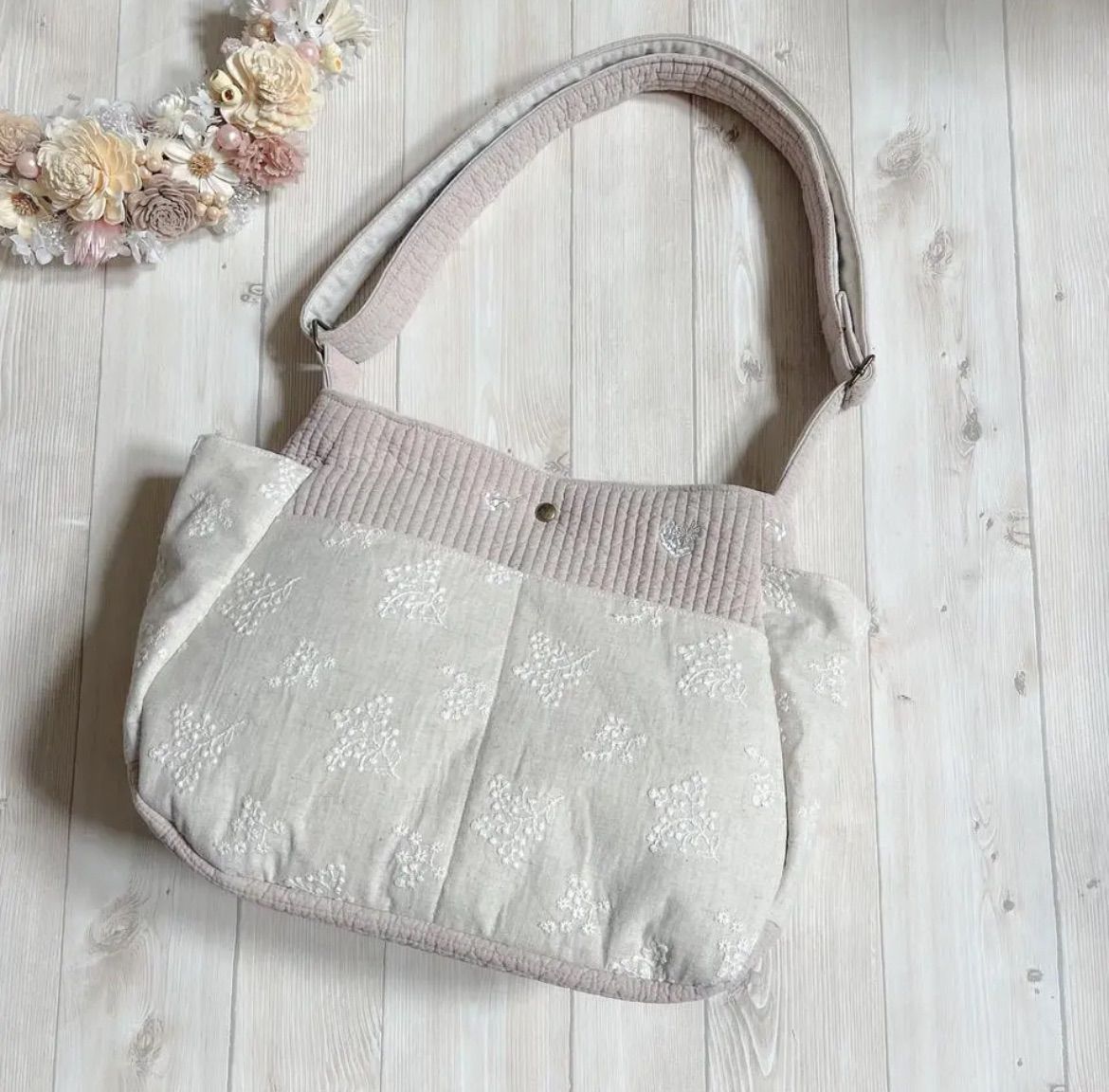 かすみ草刺繍のヌビとコットンリネンの刺繍生地のショルダーバッグ　ハンドメイド 人気・おすすめ｜安定人気・収納便利におすすめ 丁寧対応 配送追跡可 最短翌日到着可能