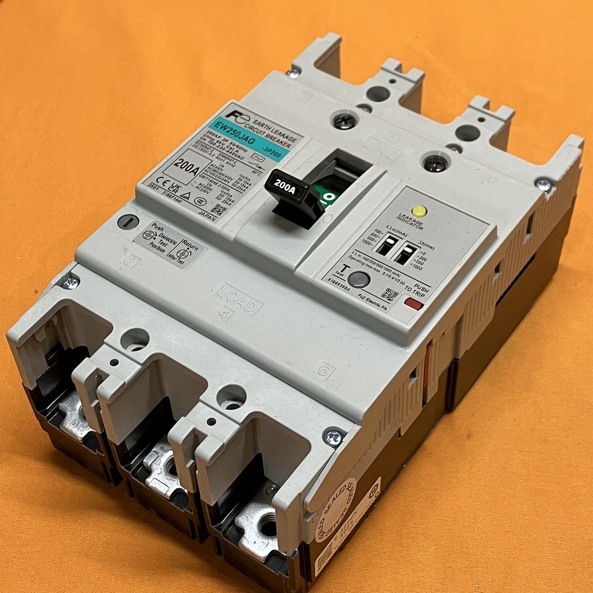 漏電遮断器 富士電機 EW250JAG 3P 200A