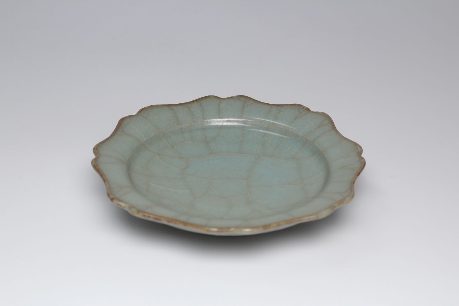 時代物 七官青磁花口皿 明時代 龍泉窯 青磁 磁器 古美術／骨董品
