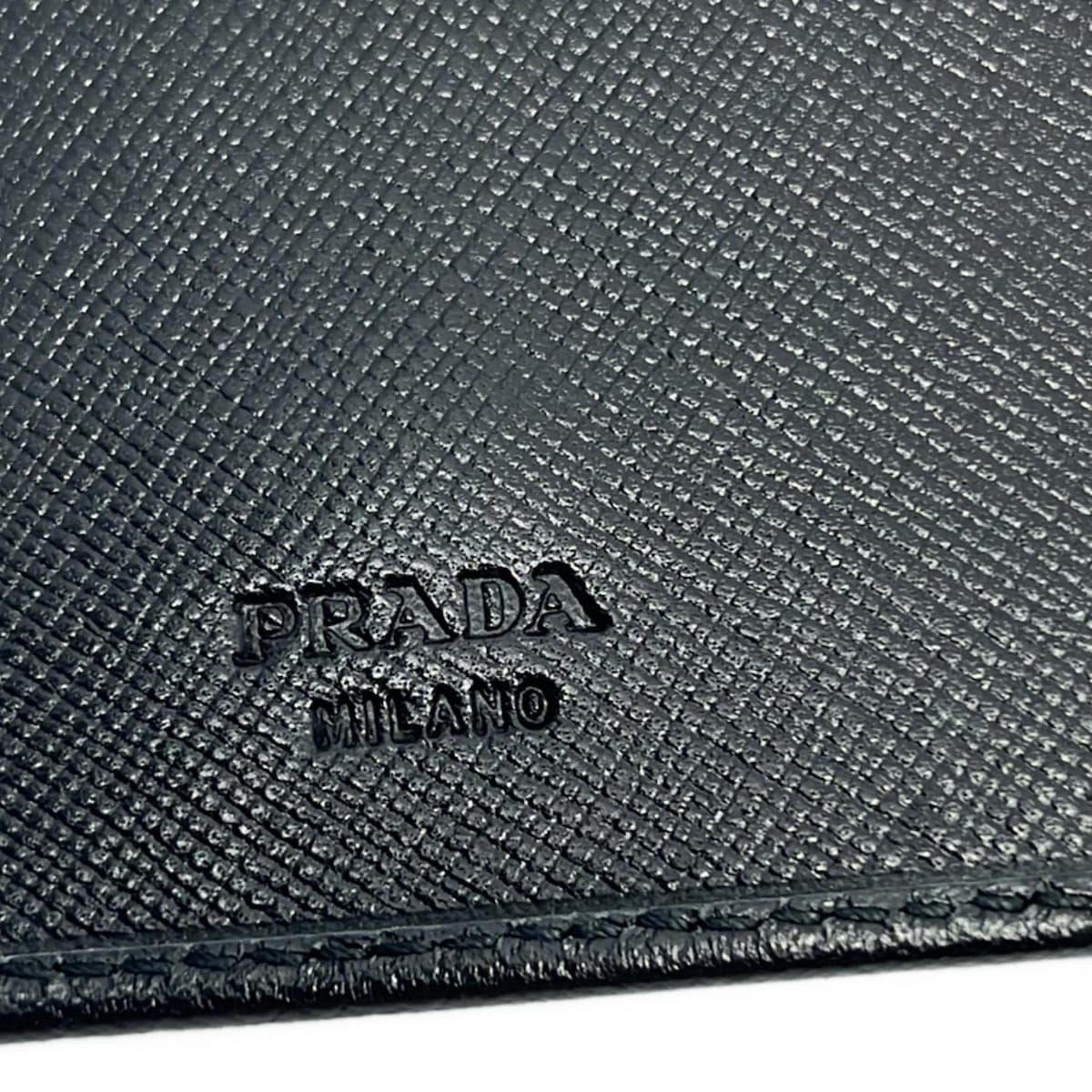PRADA(プラダ) 小物入れ - 黒 マルチケース/パスポートケース レザー  