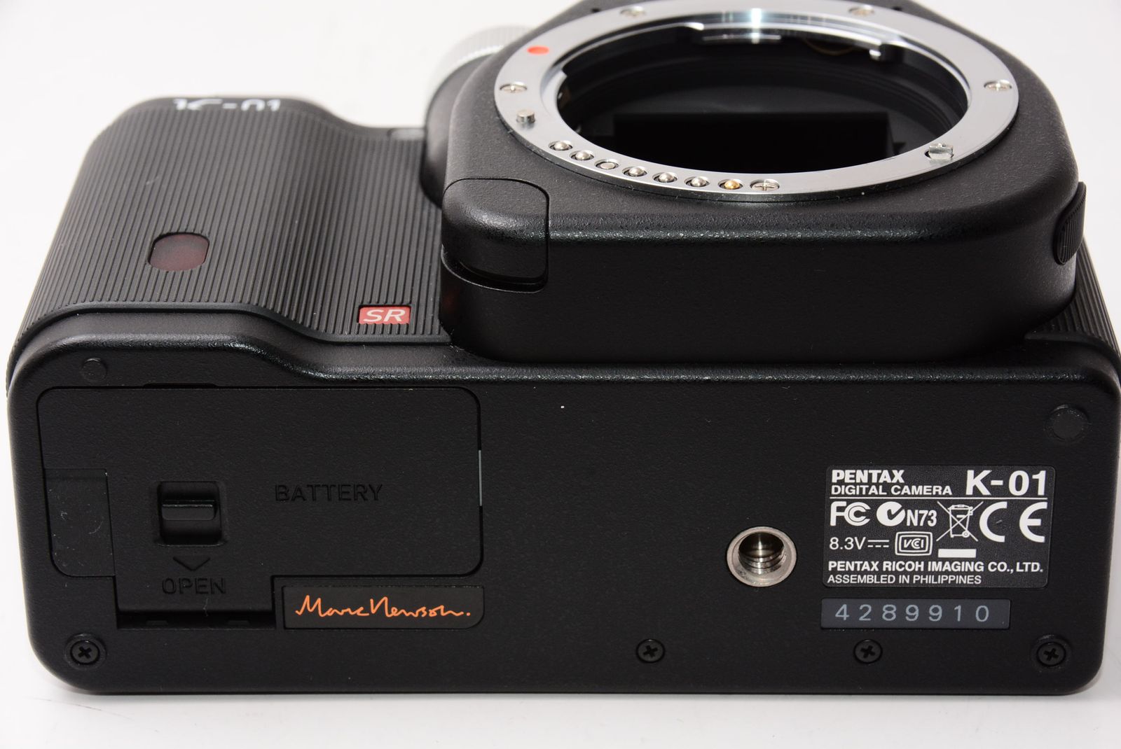 特上美品 PENTAX ミラーレス一眼カメラ K-01 ボディ ブラック/ブラック