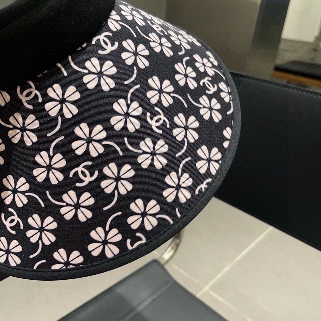 シャネル エアリートップヘアバンド｜日焼け防止兼ねたハイブランドな