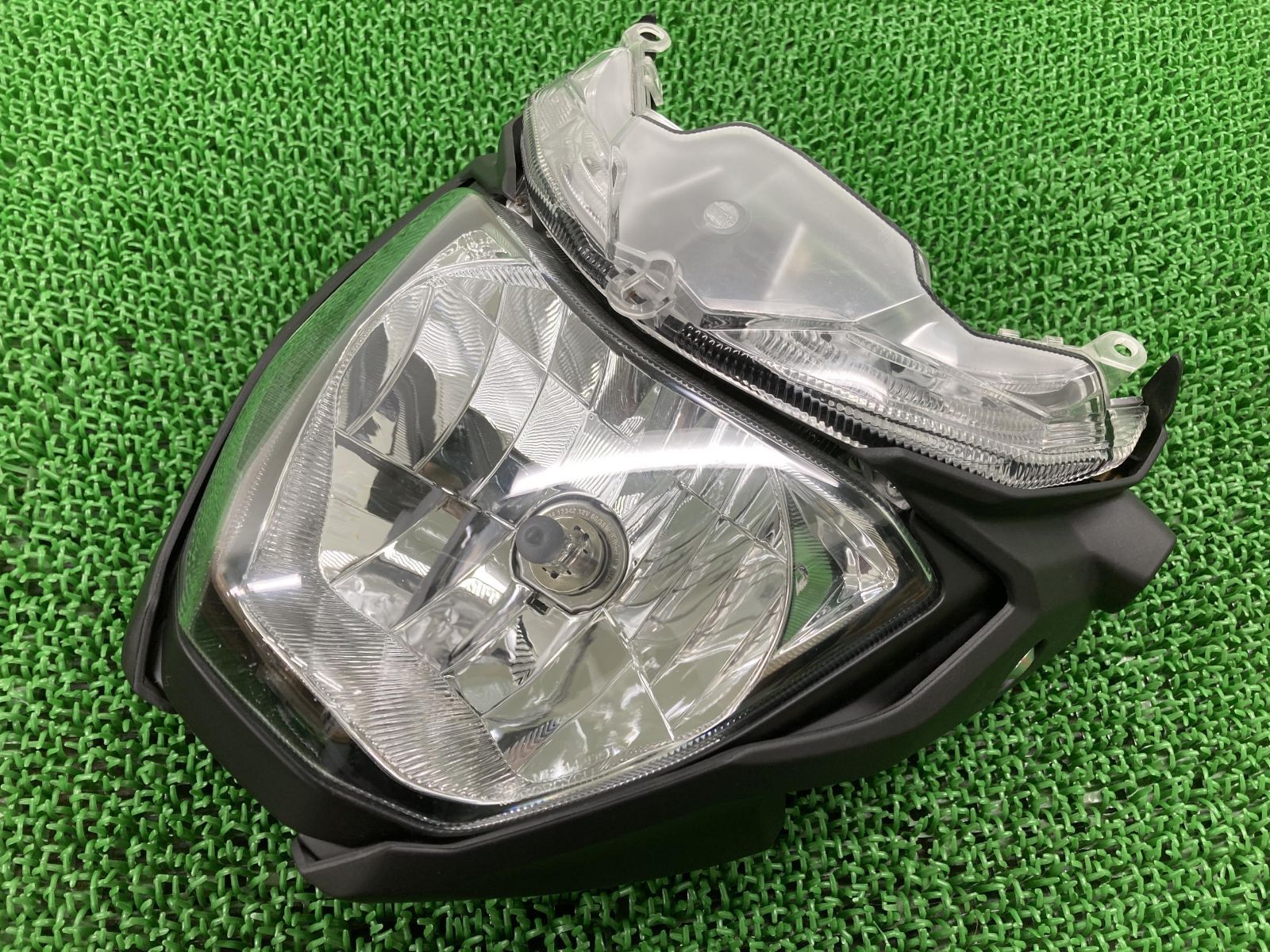 MT-25 ヘッドライト 0308 RG10J-020*** ヤマハ 純正 中古 バイク 部品 RG10J ライトカウル コンディション良好 割れ欠け無し 品薄
