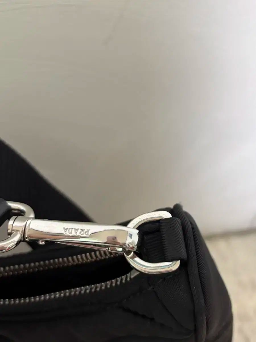 PRADA プラダ