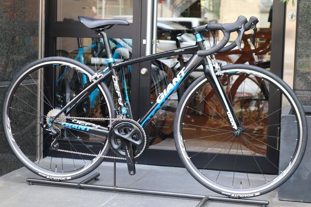 GIANT DEFYロードバイクShimano 105ジャイアント アルミ22速 ジャイアント GIANT ディファイ DEFY ADVANCED2 Sサイズ 2019