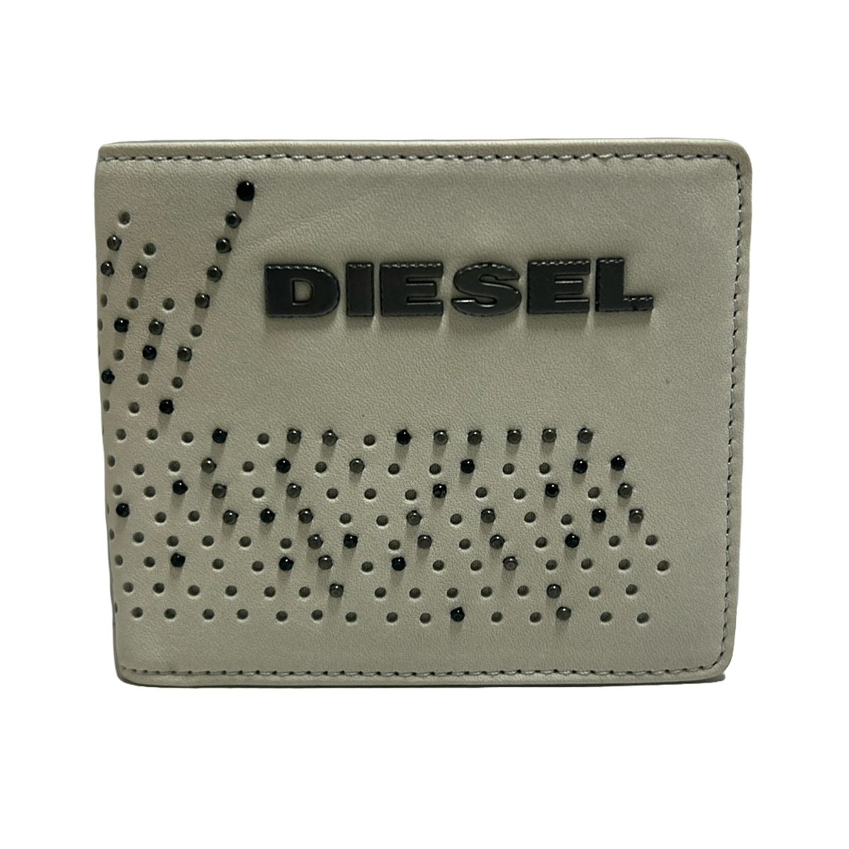DIESEL(ディーゼル) 2つ折り財布美品 - 白×シルバー×黒 パンチング 