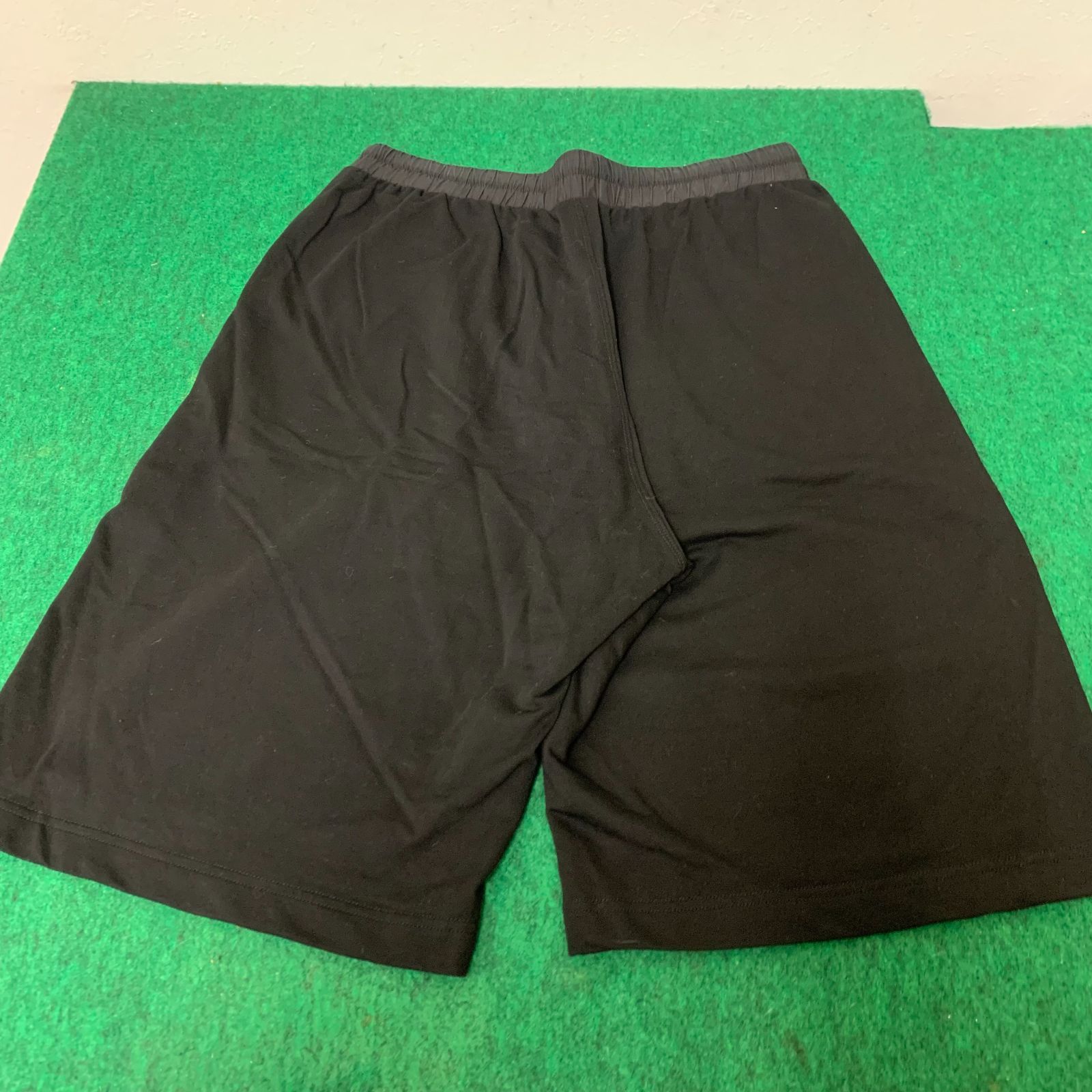 Salsation 新商品ハーフパンツ未使用 〇【中古美品】salsation サルセーション ロゴ入り ハーフパンツ