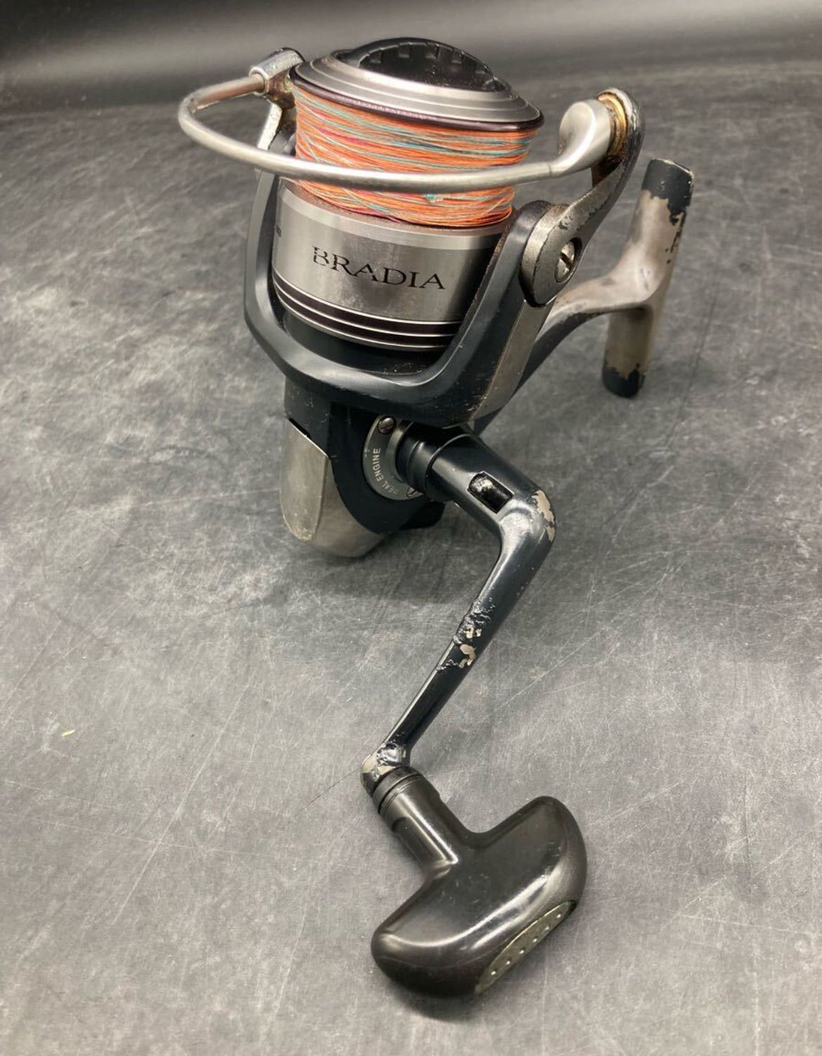 1292 DAIWA ダイワ スピニングリール BRADIA ブラディア 2500R