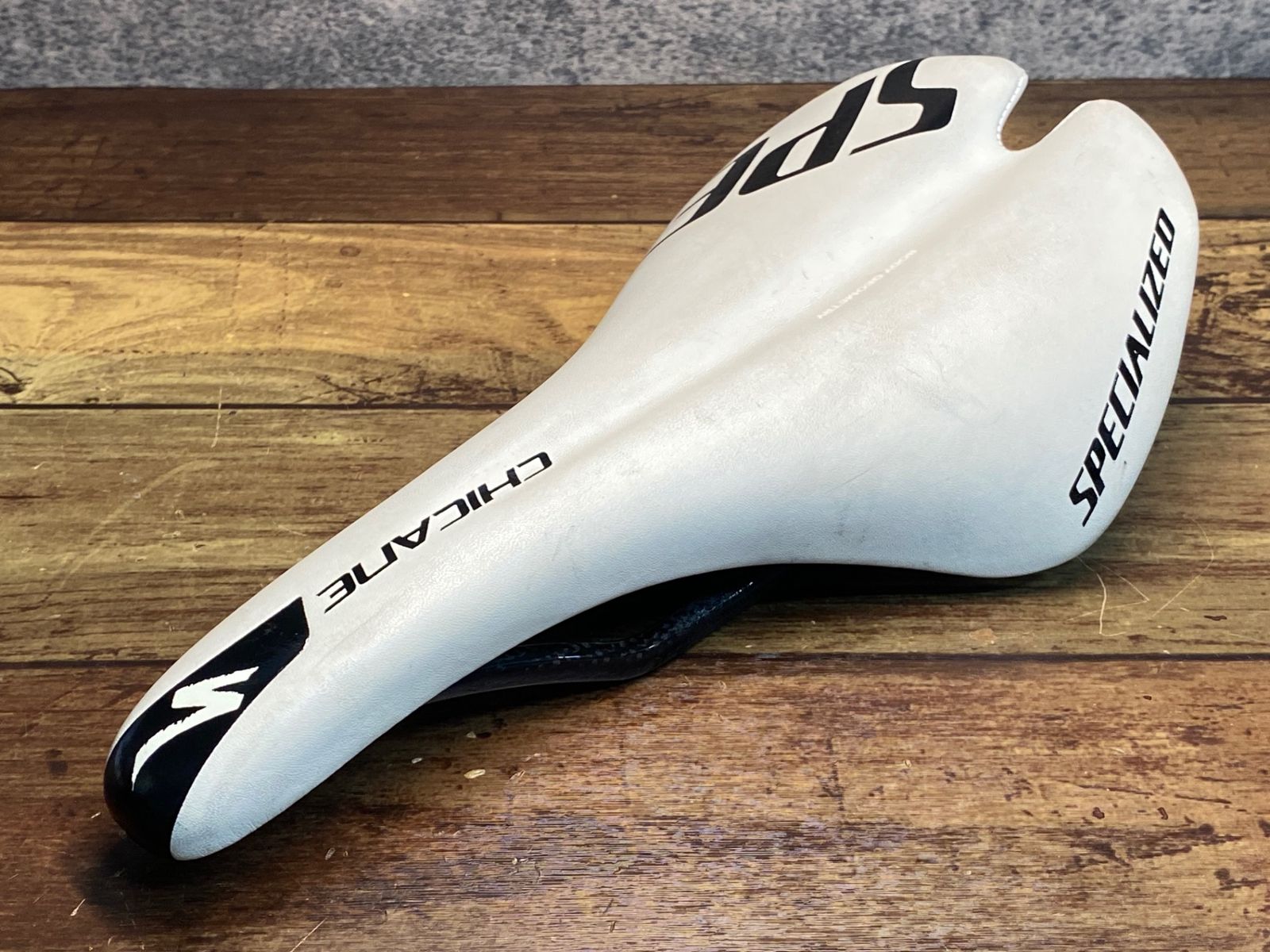 SPECIALIZED CHICANE 143mm カーボン サドル 【公式通販】