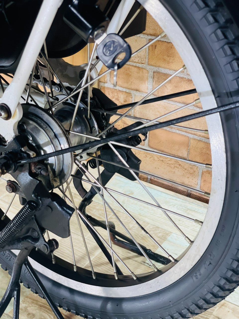 H0425 ヤマハ パス キッス 電動アシスト自転車 20インチ 8.7AH