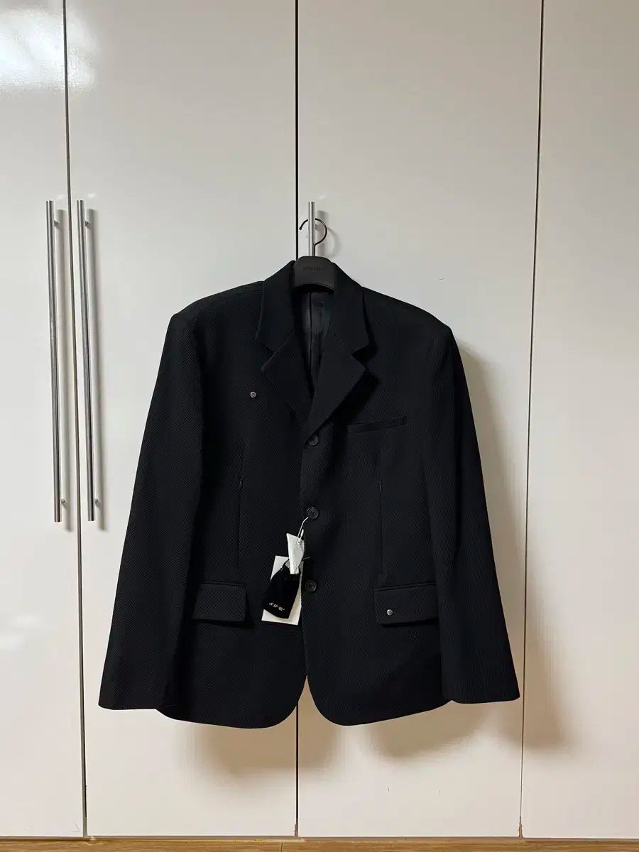 【雷市場（ポンジャン）商品韓国直送】 新品 Stu 24ss 3 ボタン DIAGONAL(ダイアゴナル) ジッパー ブレザー L サイズ