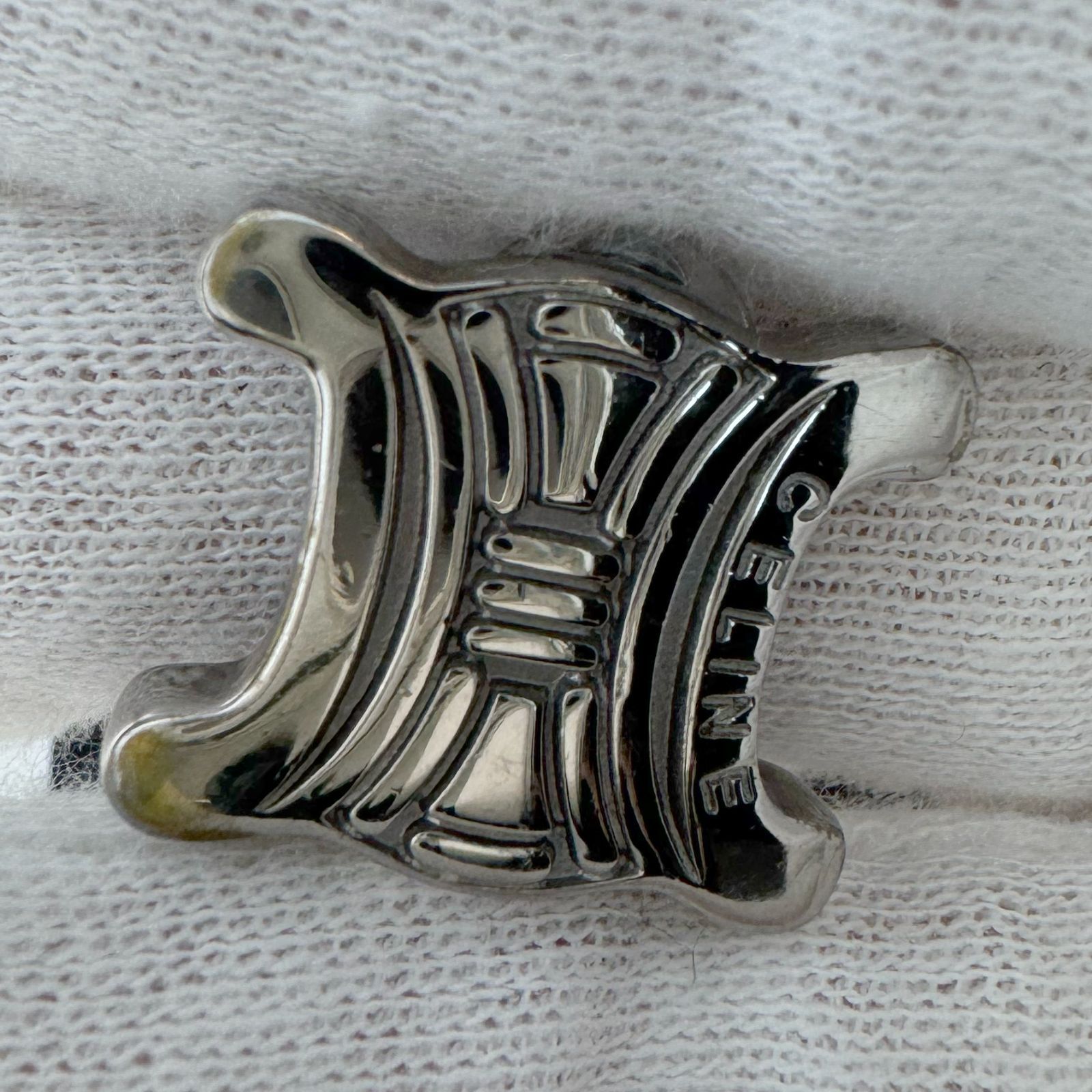 CELINE トリオンフイヤリング 520403 - メルカリ