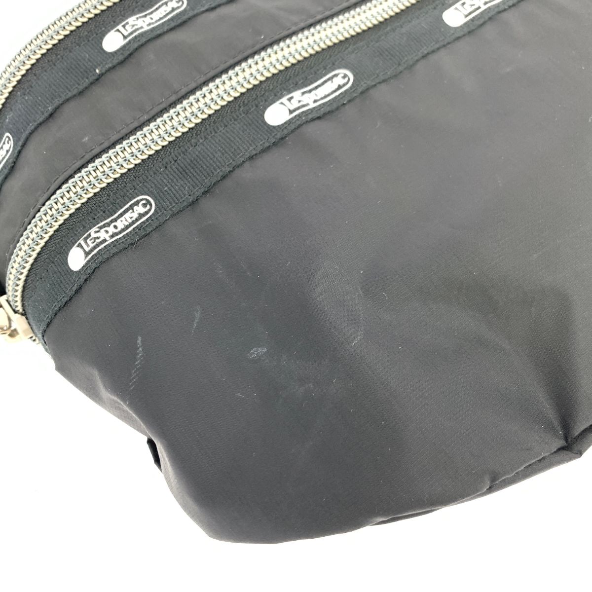 LeSportsac レスポートサック エッセンシャルシリーズ ボディバッグ ブラック ナイロン ユニセックス　240001095555