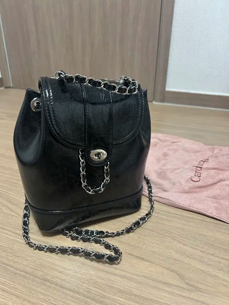 Cardinal Red(カーディナルレッド) Hawoo-A Bag ブラック シルバー金具 