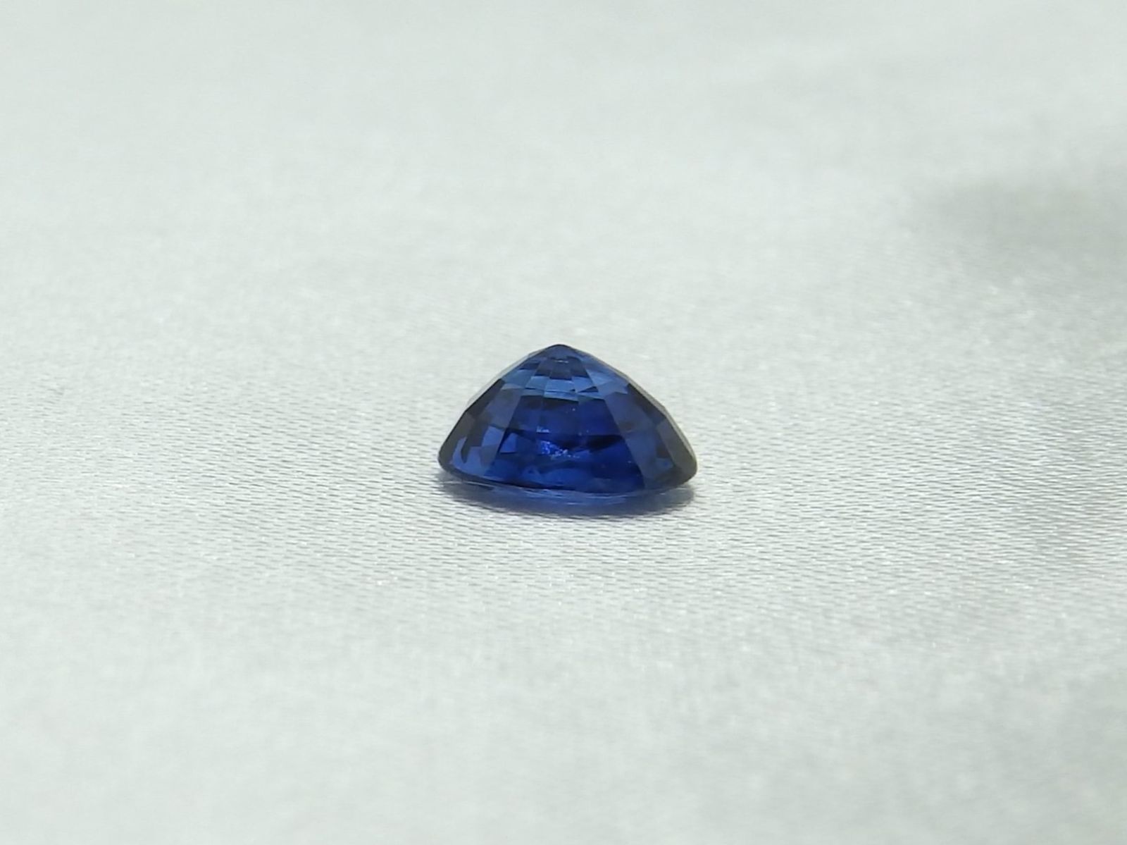 天然サファイアのルース【1.100ct】-【予約中!】 天然サファイアのルース【1.100ct】-【予約中!】
