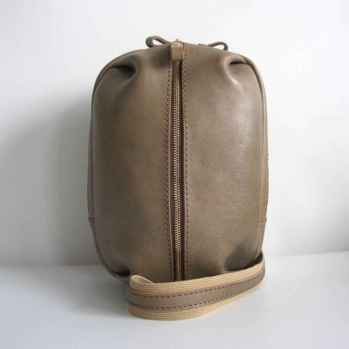 限定色/グレー】 HERZ ヘルツ 【立体ポケットボディバッグ(F-9