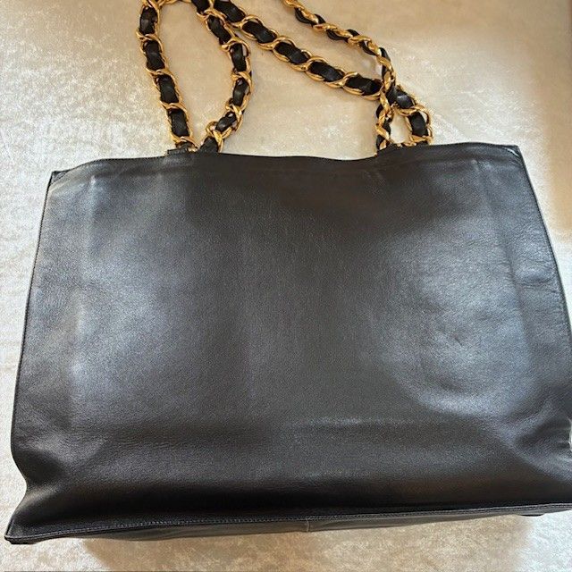 シャネル CHANEL ココマーク ラムスキン ゴールドチェーン