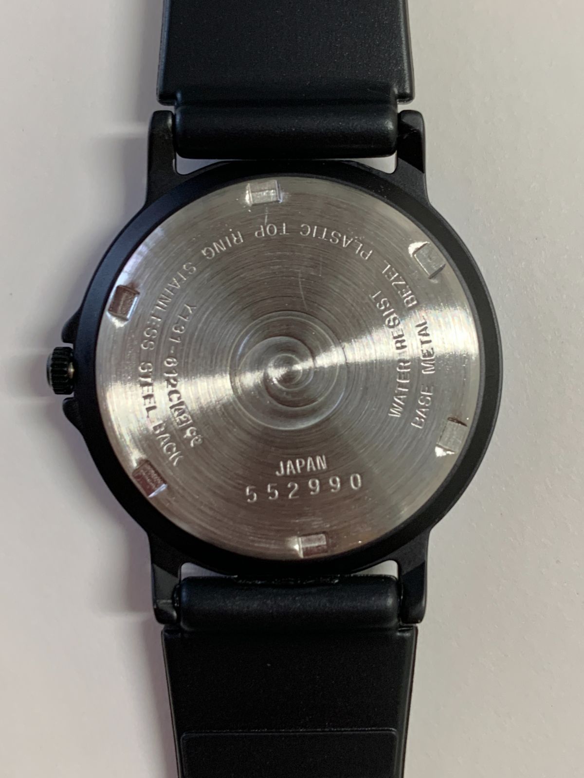 カジュアル系 きれいな色使い SEIKOアルバの腕時計 専門店より出品する
