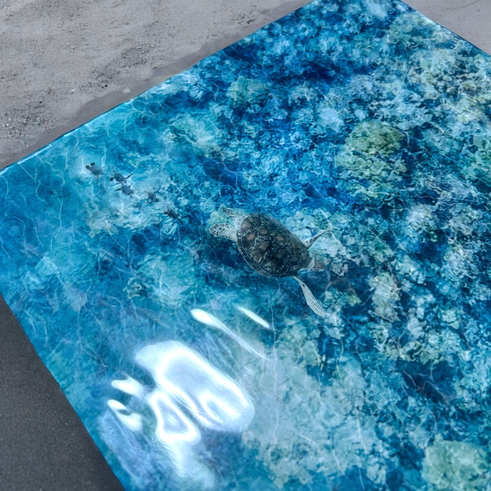 カメの親子3連ボード> N006 超立体 沖縄の海 レジンアートボード カメの親子3連ボード> N006 超立体 沖縄の海 レジンアートボード