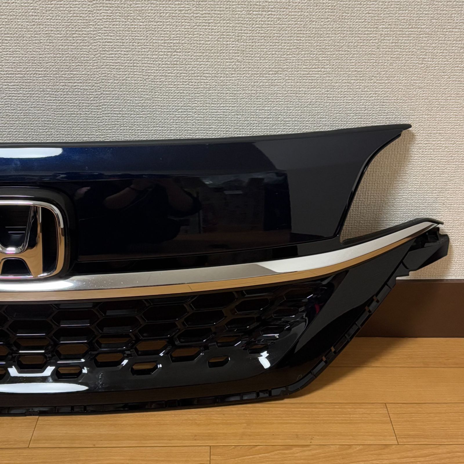 ホンダ　フリードGB5/GB7 純正フロントグリル　新車外し 使用傷少ない ホンダフリードGB5/GB7 純正フロントグリル新車外し 使用傷少ない