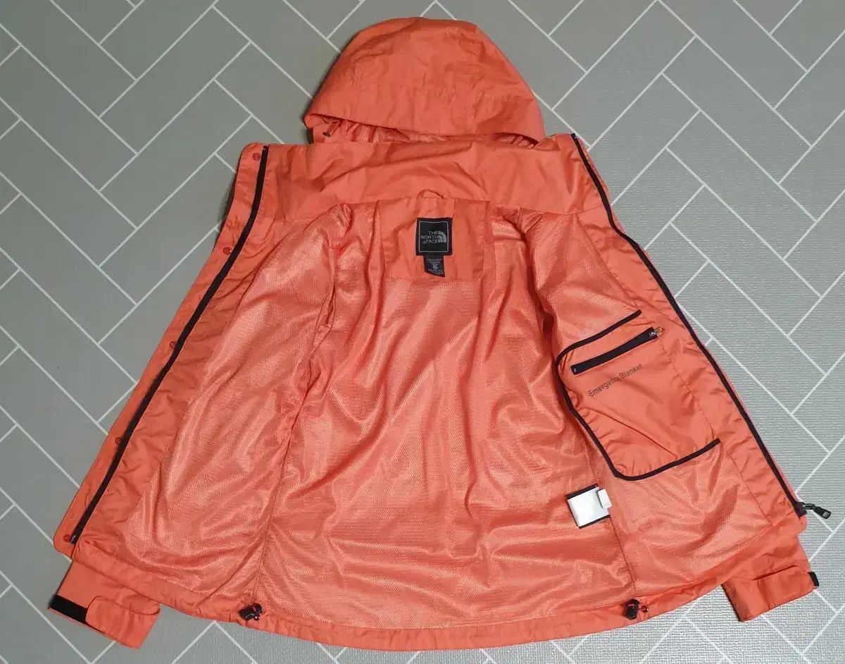 THE NORTH FACE(ザ・ノース・フェイス) レディース ウィンド