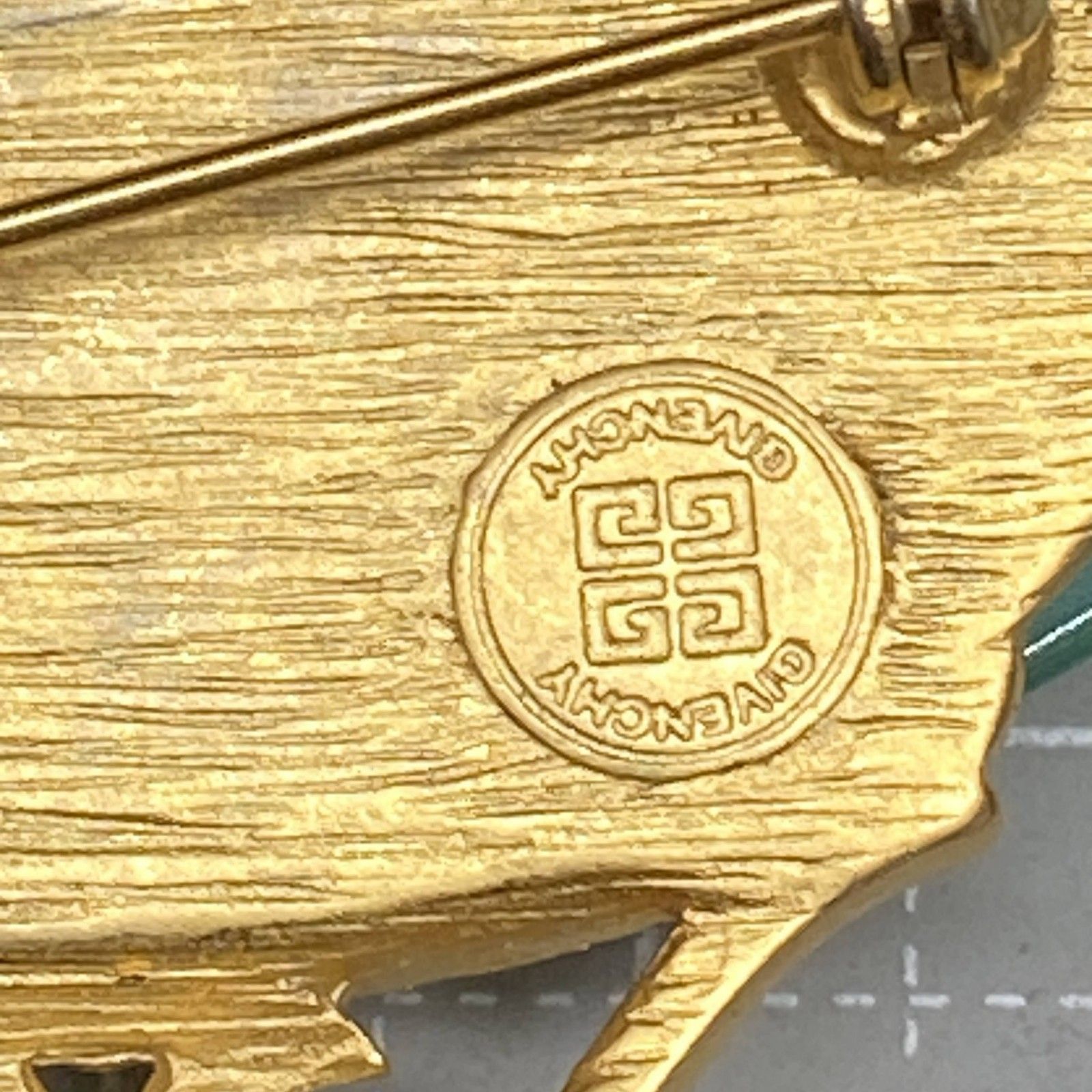 ブローチ ブランドアクセサリー ジバンシー ジバンシイ GIVENCHY