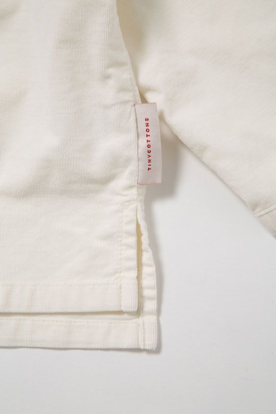 shoulder frills