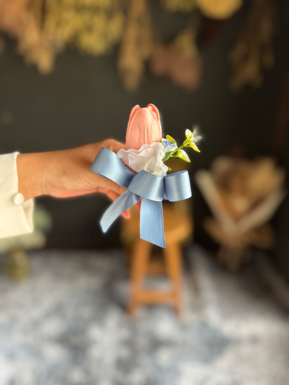 ピンクチューリップ×ブルークラッチブーケ